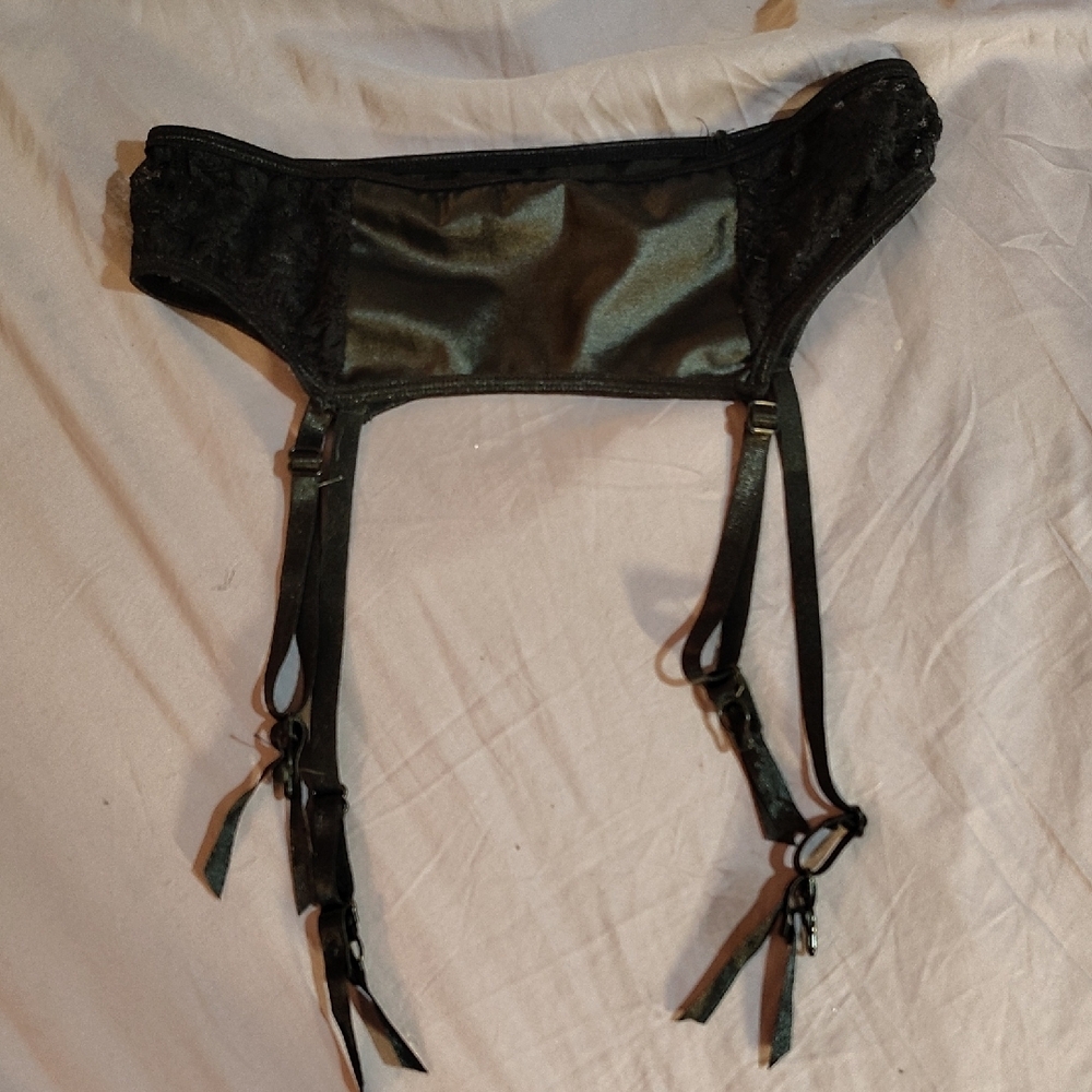 Black Lace Garter Belt